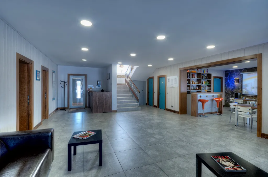 Усадьба Силичи с видом на гору