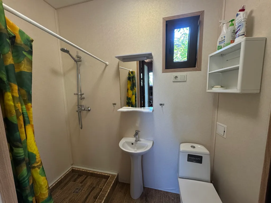 Уютный деревянный дом