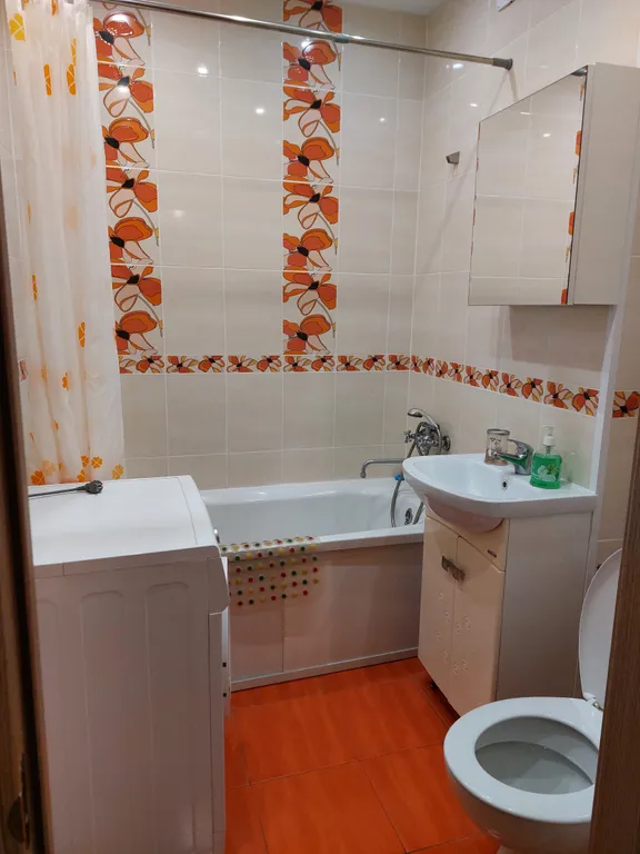 Уютная квартира с панорамными окнами в пол и красивым видом на парк