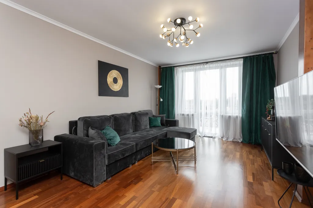 Квартира 3-комнатные апартаменты в центре — Зеленоградск