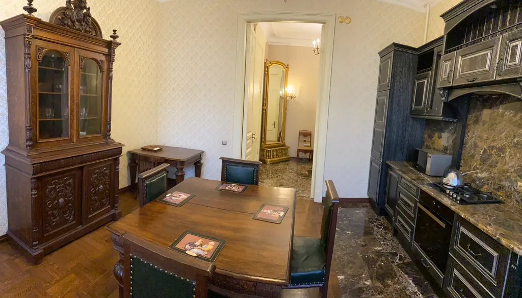 Квартира Старинная квартира в самом центре города в которой приятно находиться — Санкт-Петербург