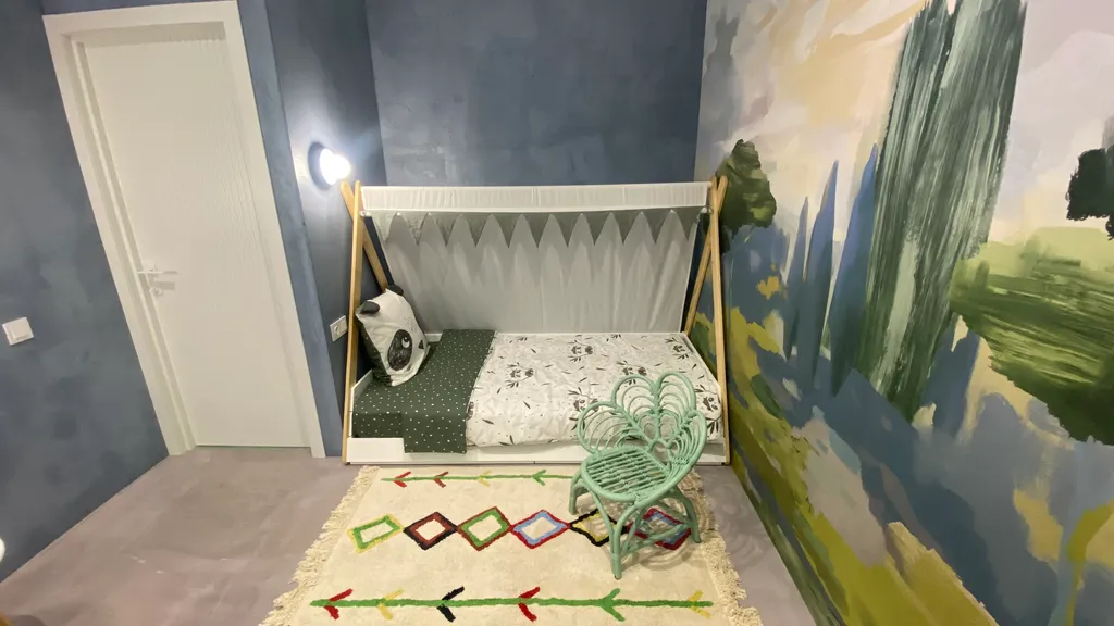 Двухкомнатная квартира с дизайнерским решением