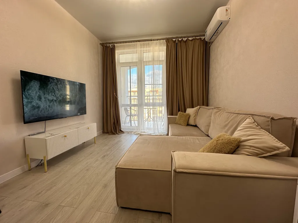 Уютная квартира с видом на бассейн