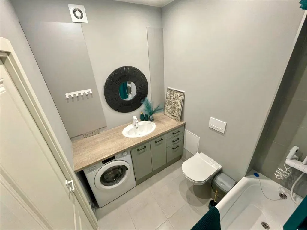 Квартира с панорамным окном в самом центре