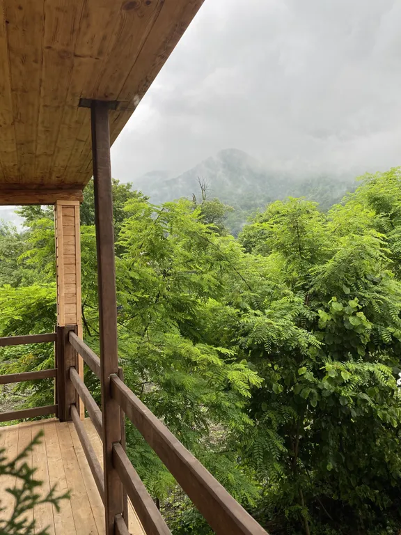 Аутентичный номер standard с балконом, видом на горы, с ванной, №2