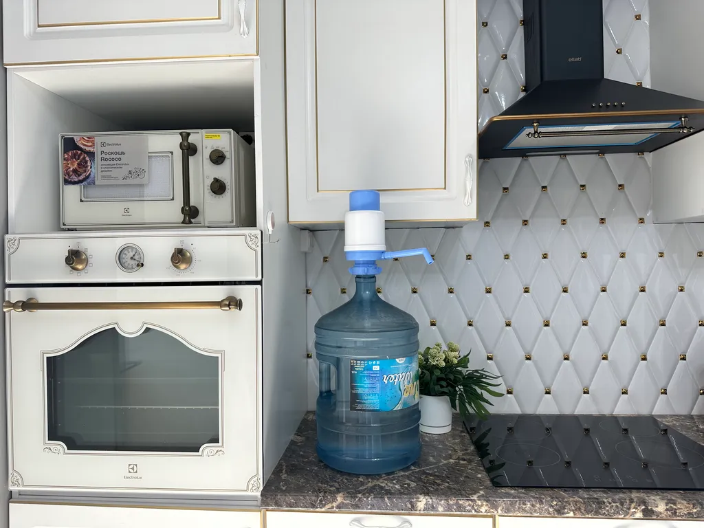 Квартира в ЖК «Раимбек» центр, рядом с метро и питьевой водой подарок