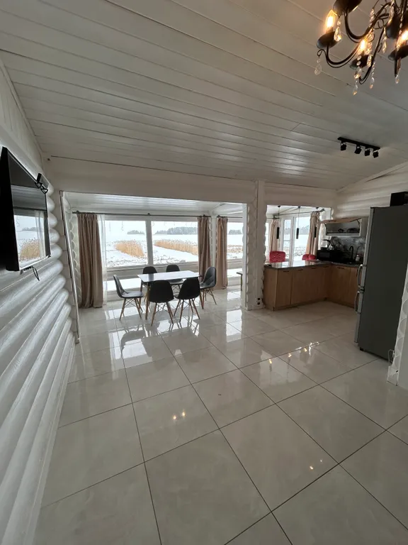 Дом на берегу Онежского озера