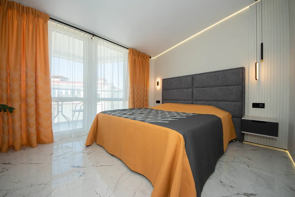 Дизайнерская квартира на берегу моря