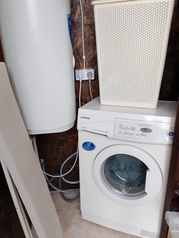 Домик с отдельным входом и красивым видом из окна со всеми удобствами