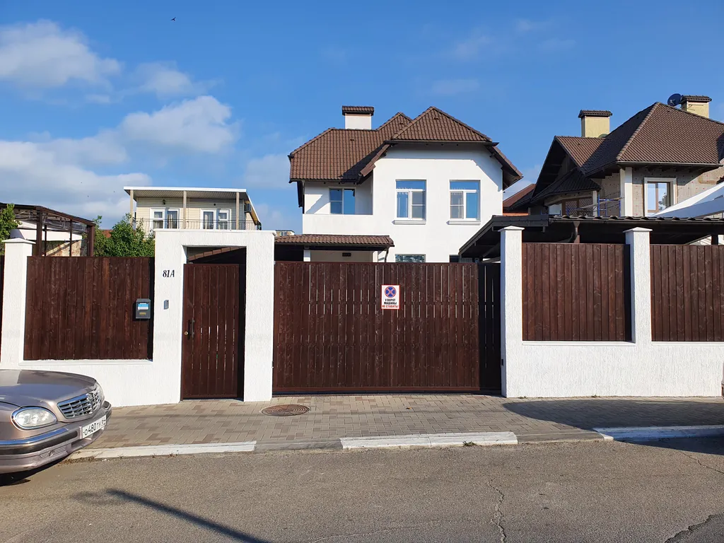 Квартира Квартира Студия в центре Геленджика с парковкой во дворе — Геленджик