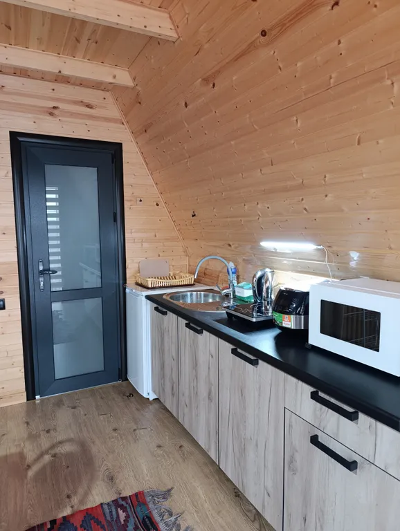 Домик на побережье Каспия