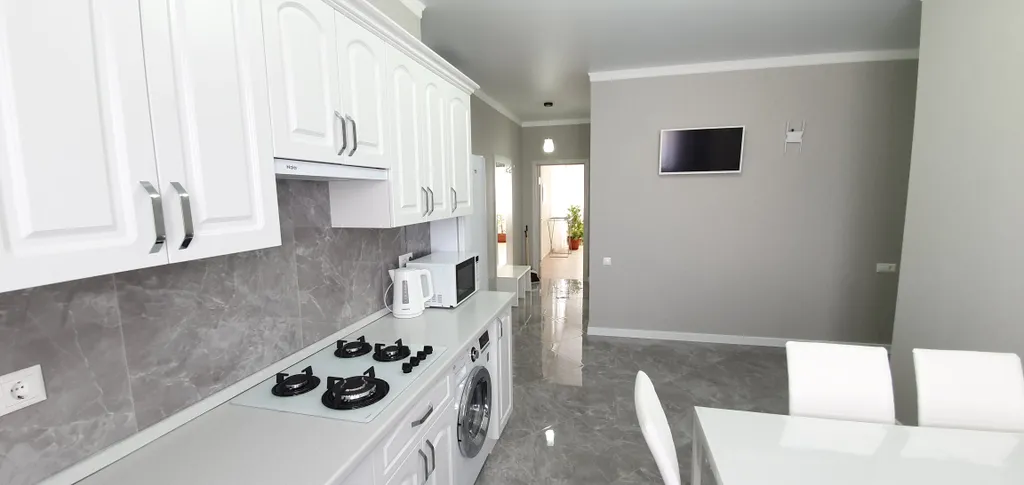 Светлые апартаменты в центре Витязево