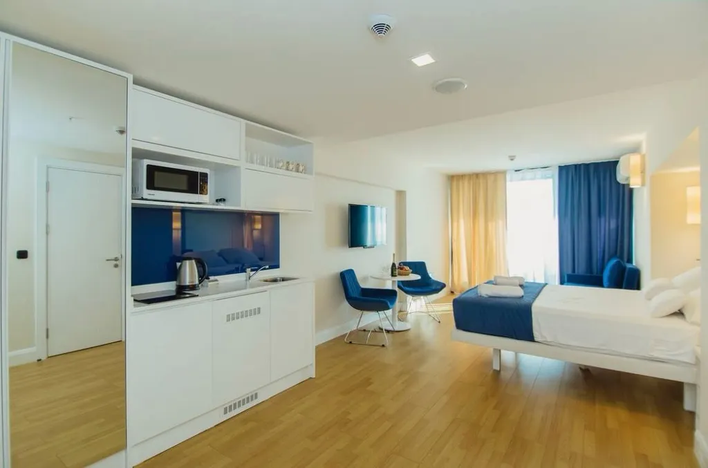 Orbi City View 18-19