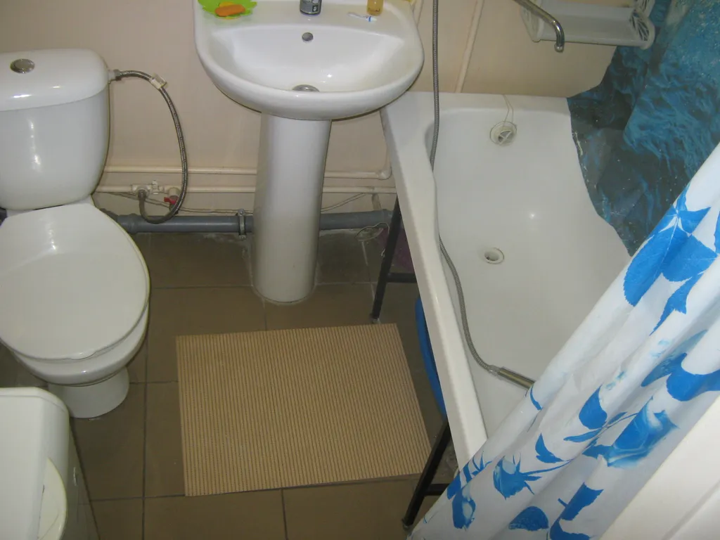 Скидки. Поздравляем. В паре остановок от жд вокзала Томск 2