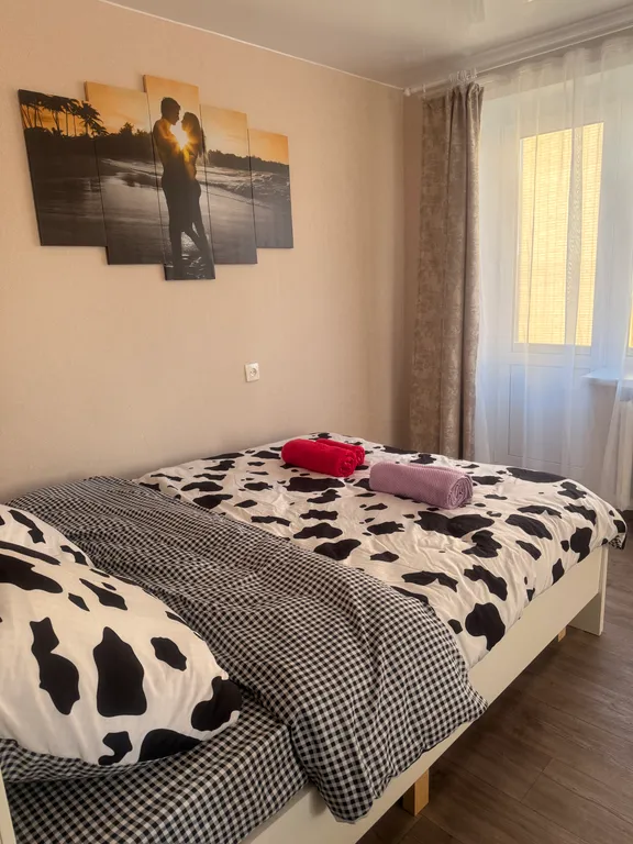 Уютная квартира — аренда посуточно в Боровичи