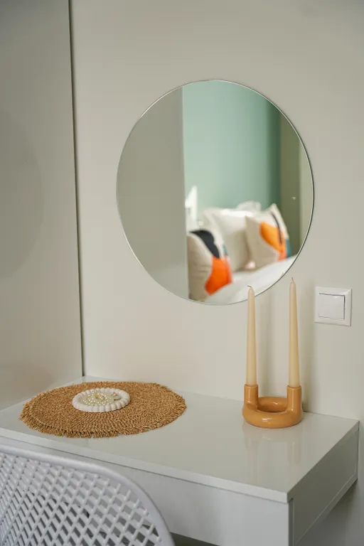 Улучшенные апартаменты с балконом в центре города