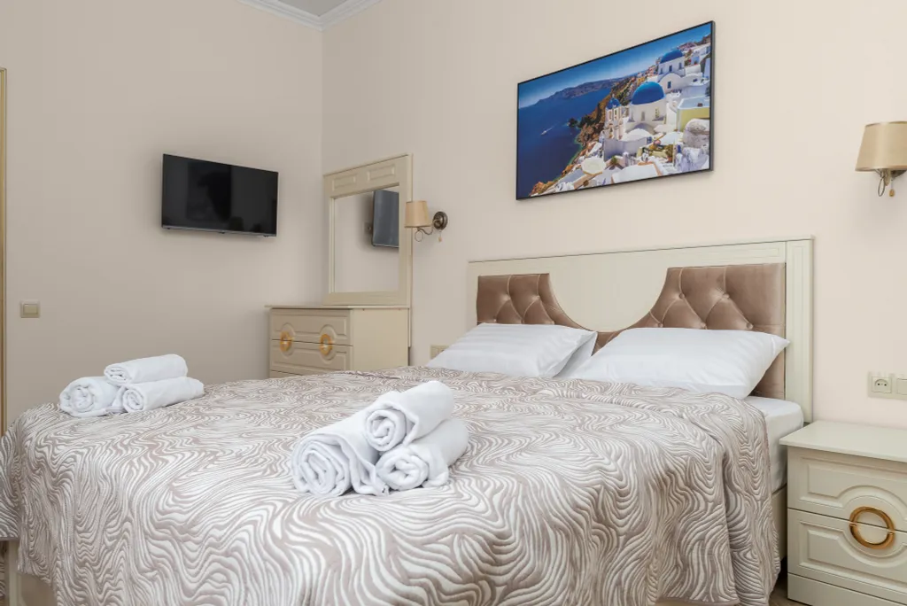 Дом с теплым бассейном и баней для загородного отдыха Южная Резиденция