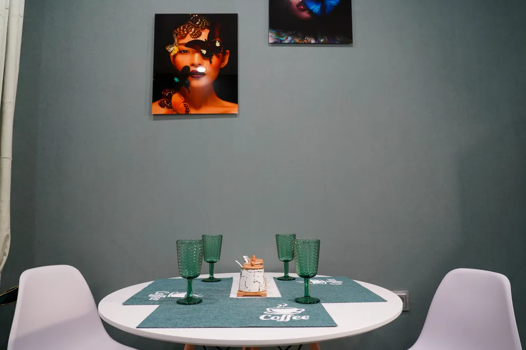 Квартира 3-комнатная Квартира — Калининград