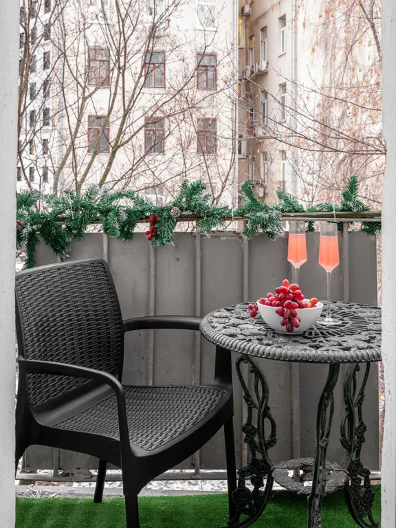 Квартира У Третьяковки: квартира с двумя балконами в тихом переулке — Москва