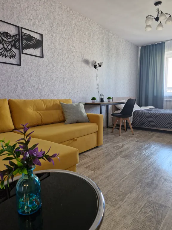 Квартира Квартира Шикарная просторная евротрешка для большой семьи или компании — Ярославль