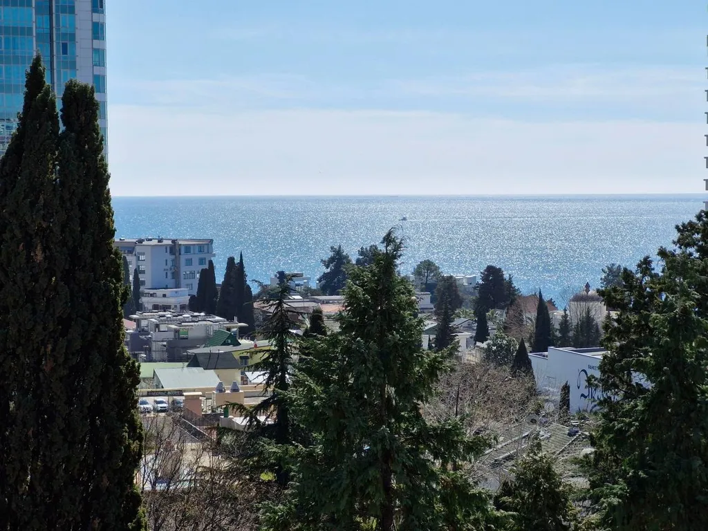 Панорамные окна с видом на море