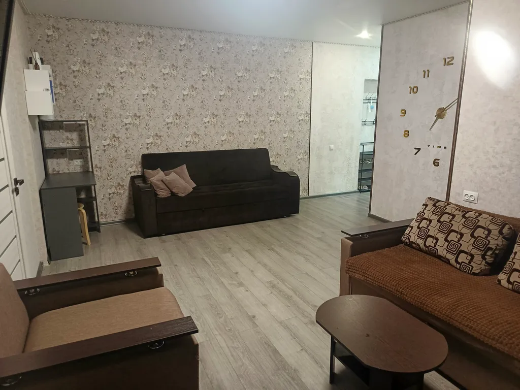 Уютная двухкомнатная квартира с видом на горы