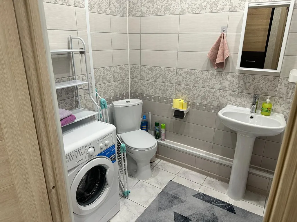 Чудесная евро2 на высоком этаже