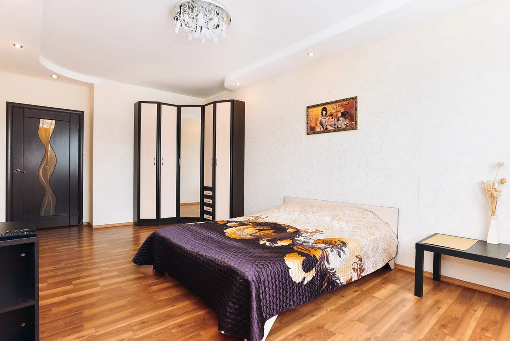 Квартира Квартира Большая двушка с выездом на екад во все стороны — Екатеринбург