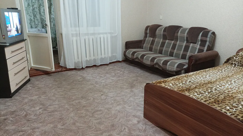 Квартира Тихая двухкомнатная квартира на 1 этаже — Лабинск