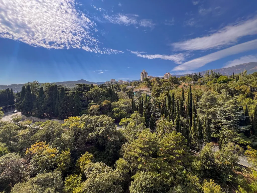 Новая квартира с просторной терассой и прекрасным видом на горы