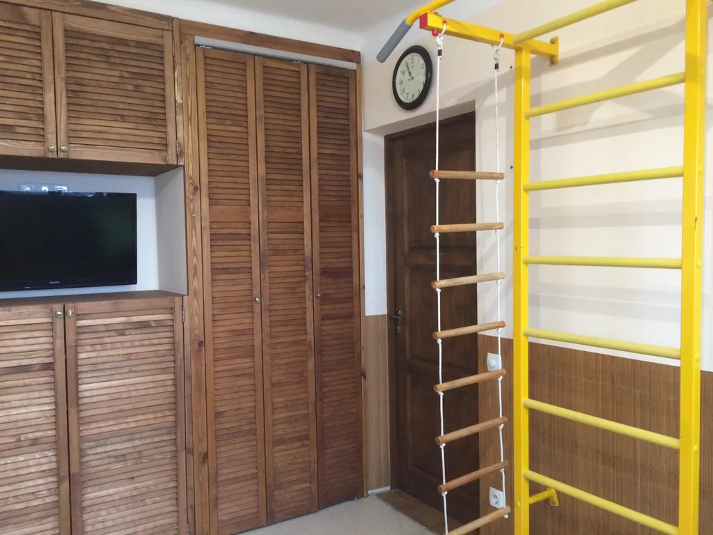 2-х комнатная квартира в Никите