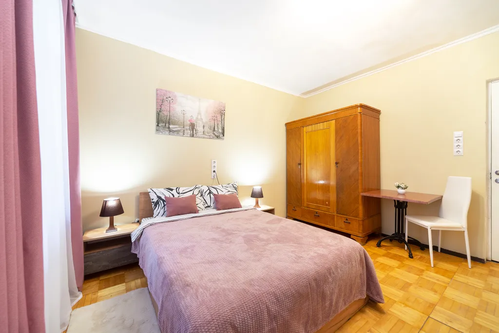 Просторная 3х комнатная квартира возле набережной