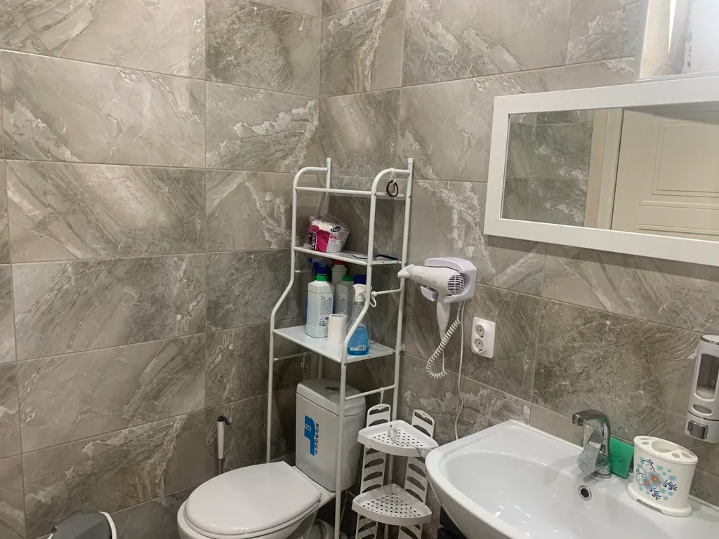 Уютный новый отдельный дом в центре