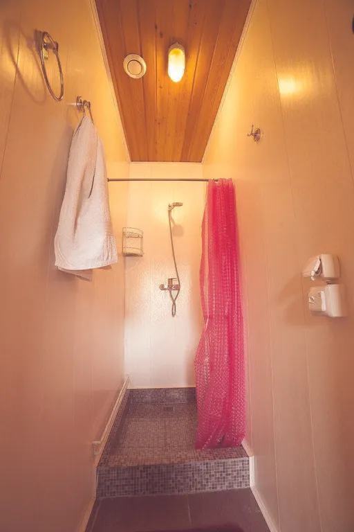 Семейный коттедж с двумя спальнями и видом на сад