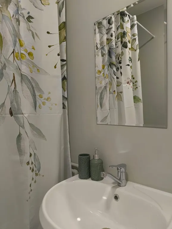 Новая студия в районе Солнечный — свежий ремонт, всё новое