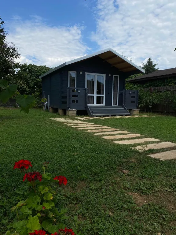 Коттедж Домик у моря — аренда посуточно в Гудаута