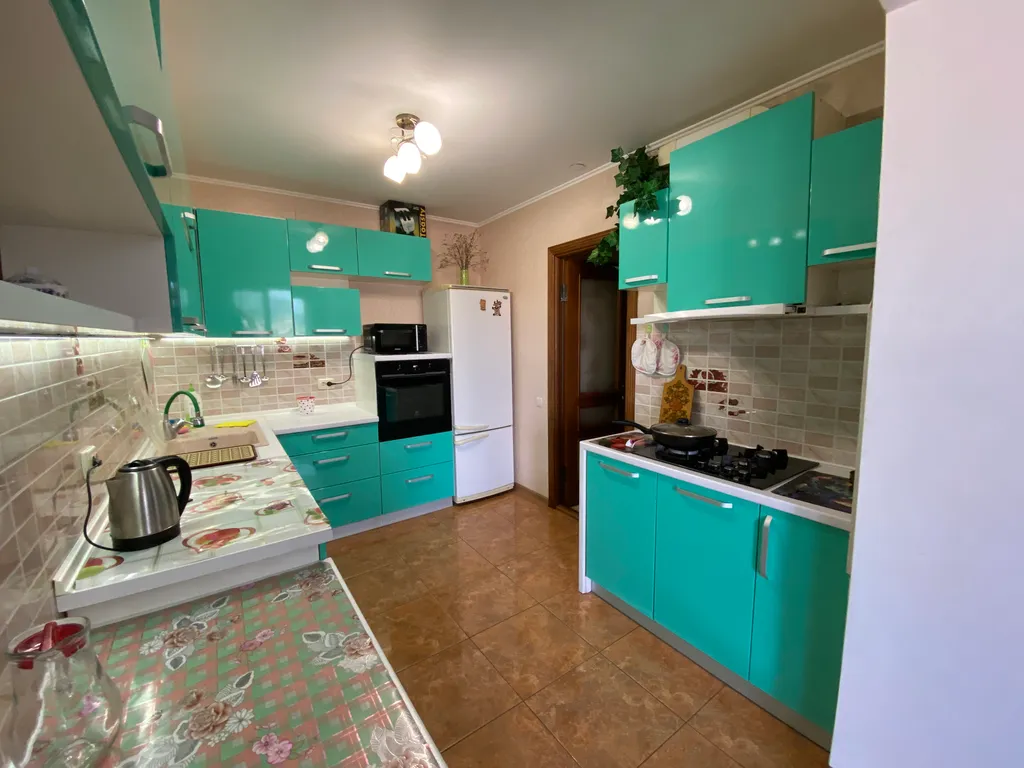 Нестандартная квартира терраса вид на горы недалеко от моря