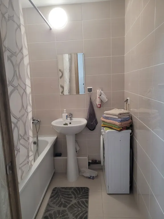 Крупногаборитная квартира в 10 минутах от центра города