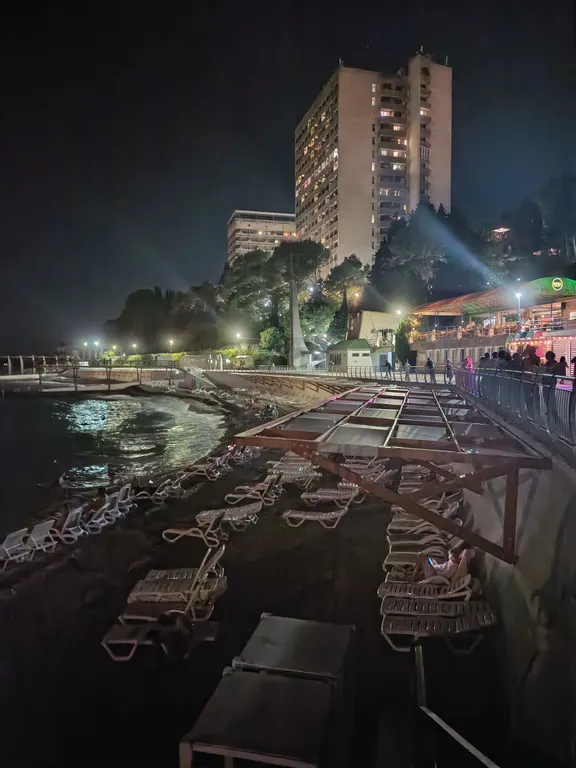 Этаж в панорамном доме в 10 минутах до моря