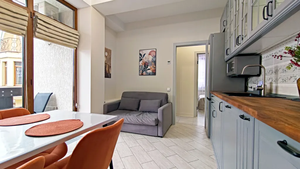 Дизайнерский апартамент с двумя спальнями