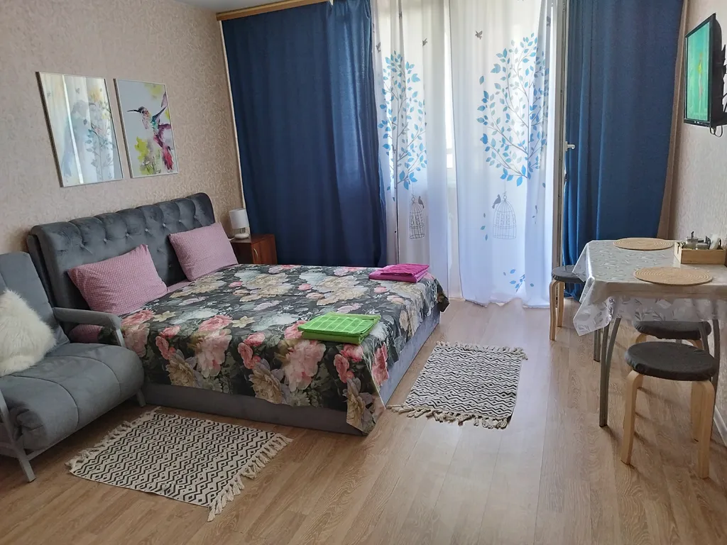 Рядом Центральный Автовокзал, Академия Единоборств