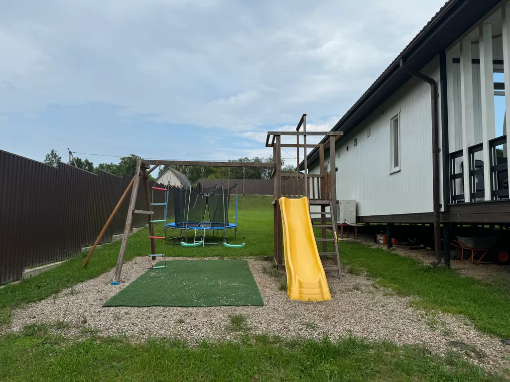 Комфортабельный дом на берегу озера Нарочь