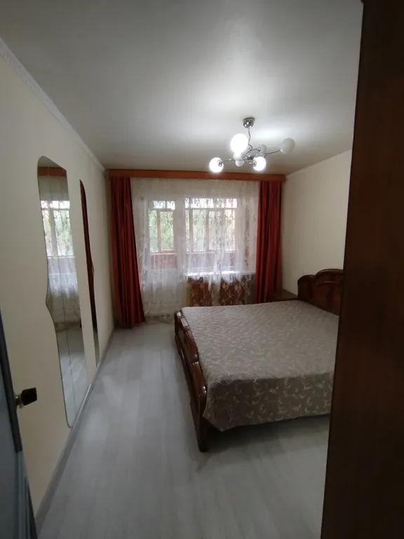 Большая трех комнатная квартира