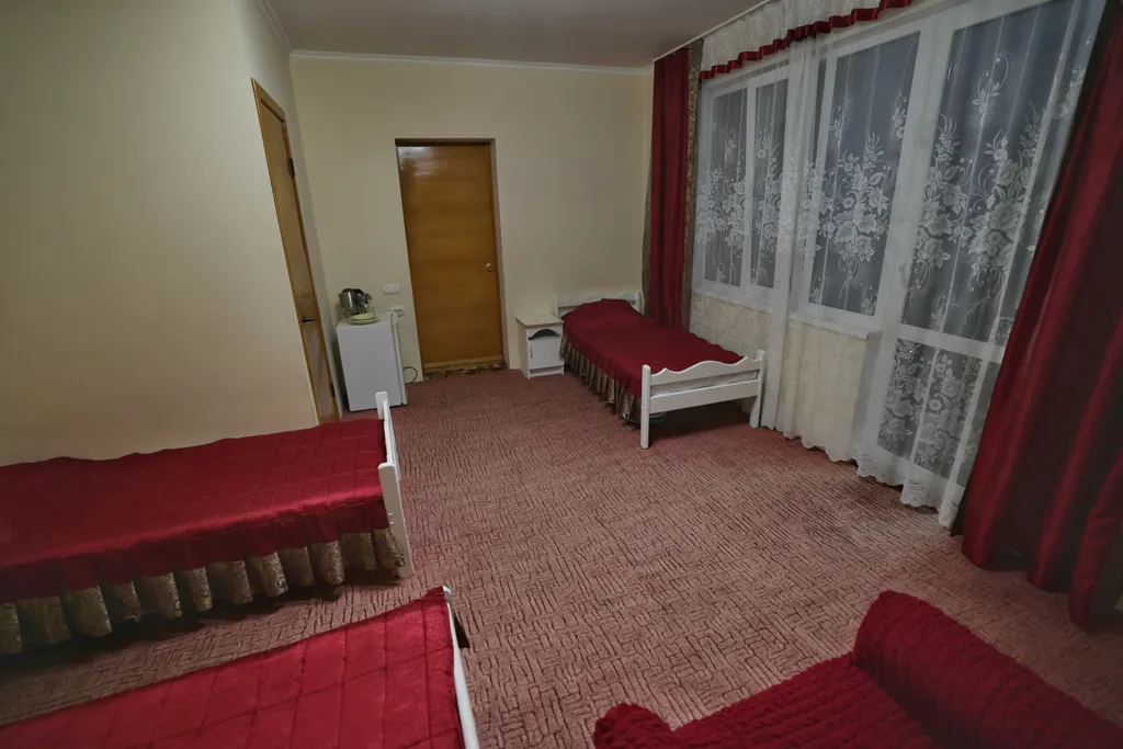 Квартира Квартира Четырехместный номер с доп. местом с балконом и видом на море — Лазаревское