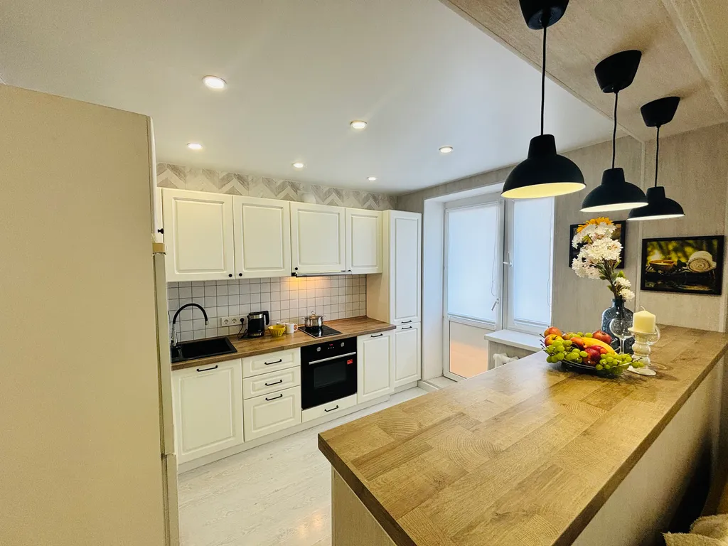 Светлая студия