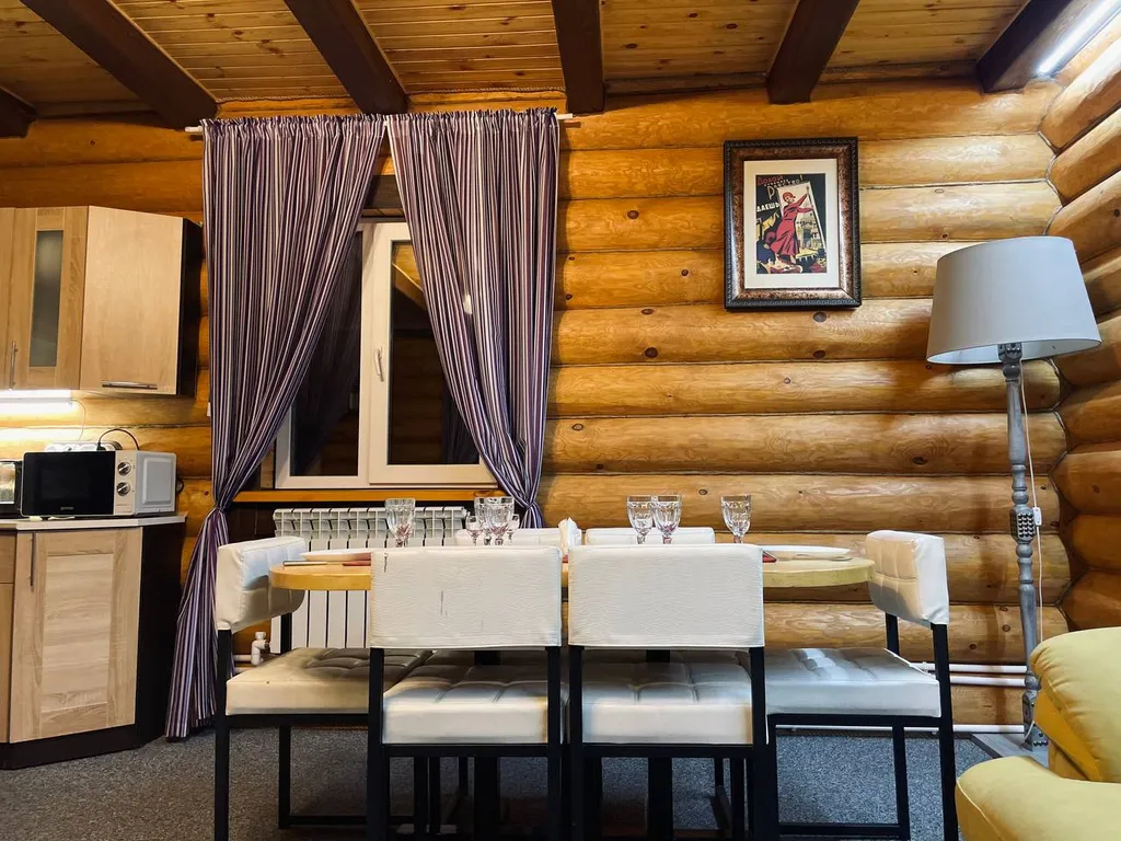 Уютный двухэтажный коттедж №4