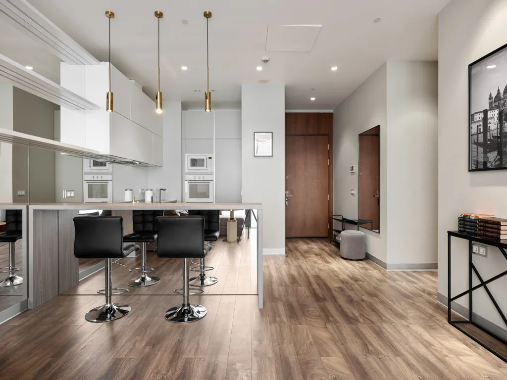 Neva Navi 36 этаж 65 м2. Панорамный вид. Шикарные закаты.