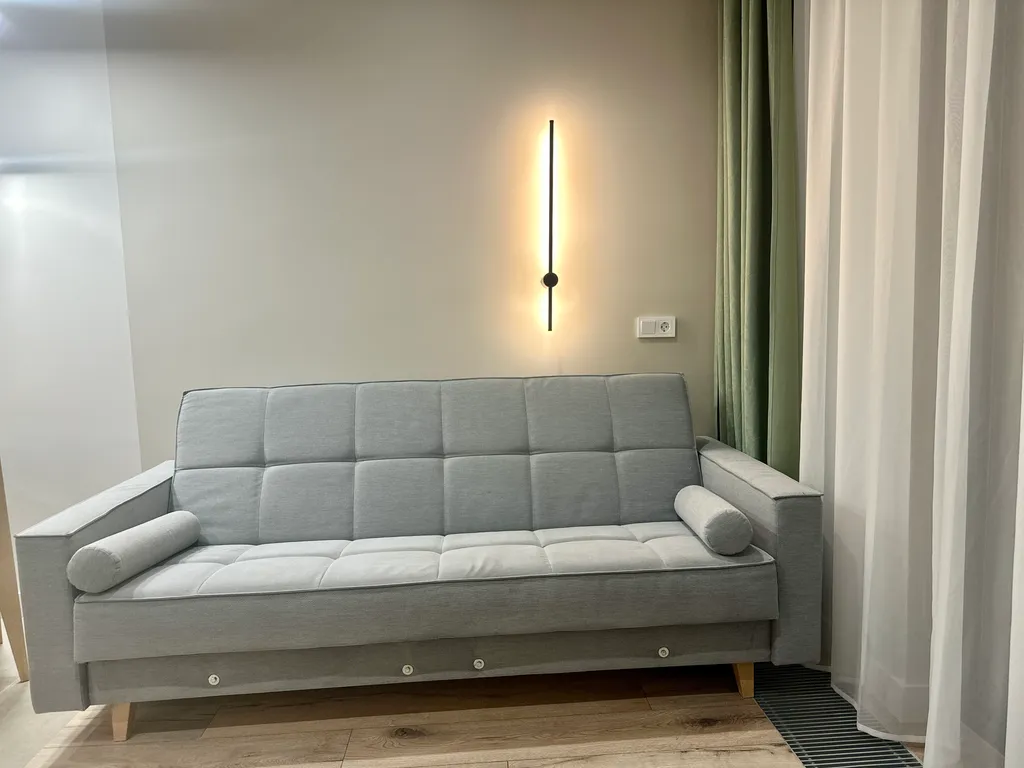 Умная квартира с дизайнерским ремонтом и тёплой парковой