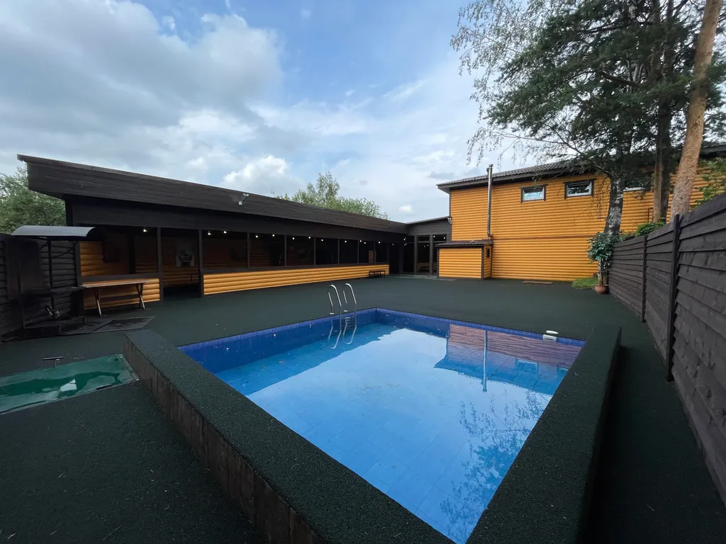 Медвежий берег