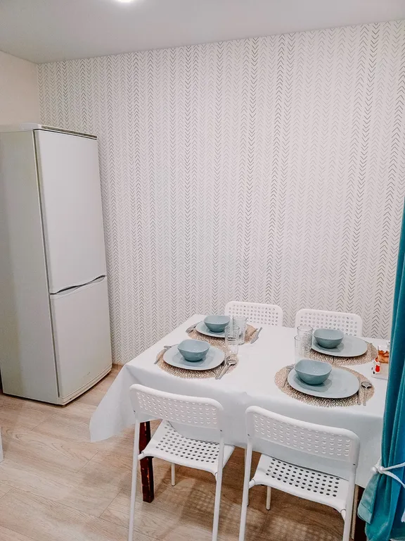 Свежая трешка с раздельными комнатами в тихом районе города